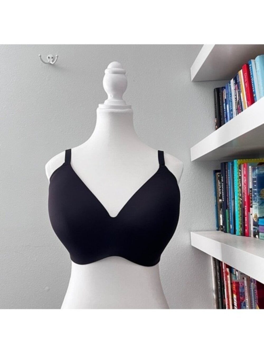 KNIX Bra Size 8 Wireless Black Unpadded T-Shirt Bra
